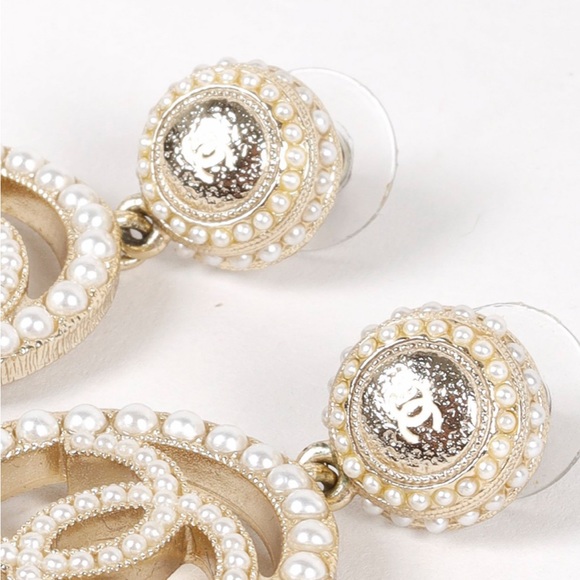 Chanel Earrings - Picture 3 of 5